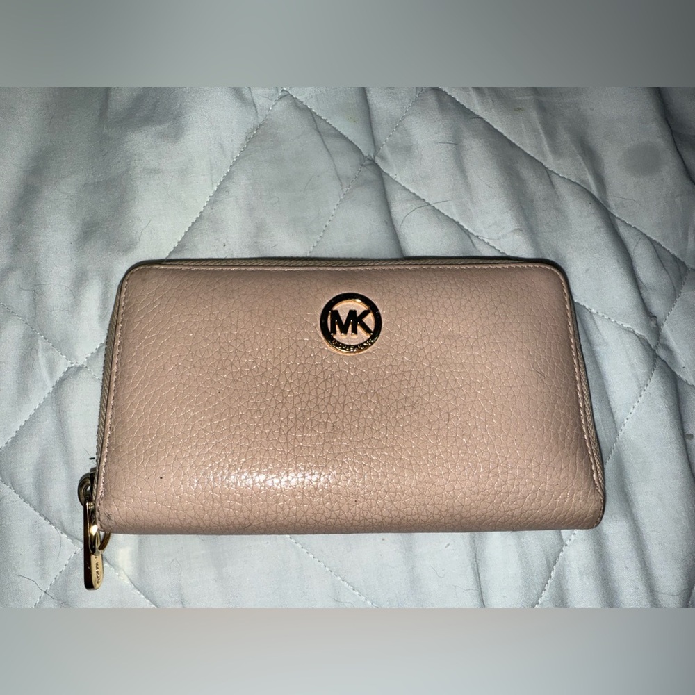 Michael Kors Phone Wallet